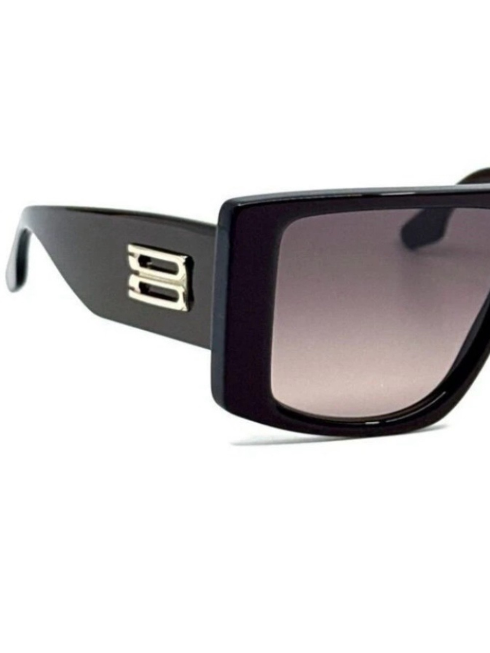 Victoria Beckham Black Sunglasses NEW WITH MAGNET CASE - Picture 2 of 10